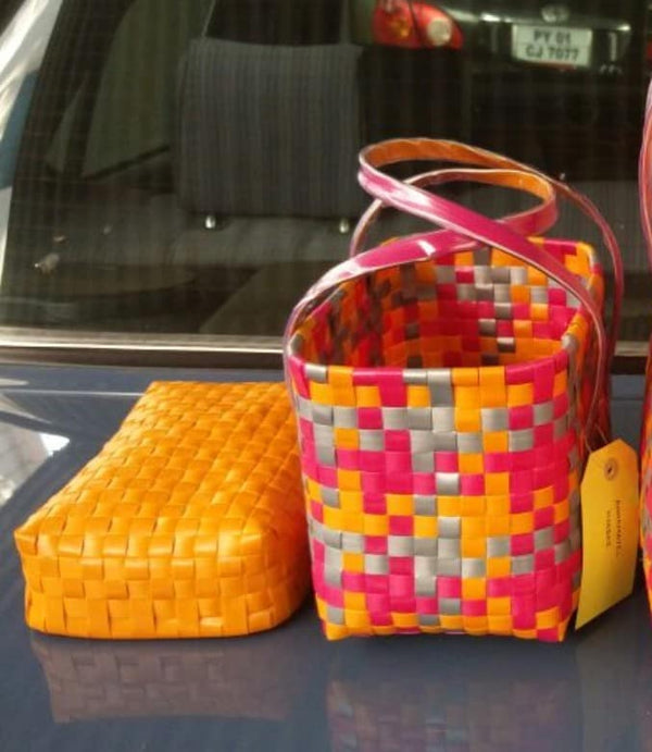 Snack Basket with Lid/பலகாரம் கூடை மூடியுடன்